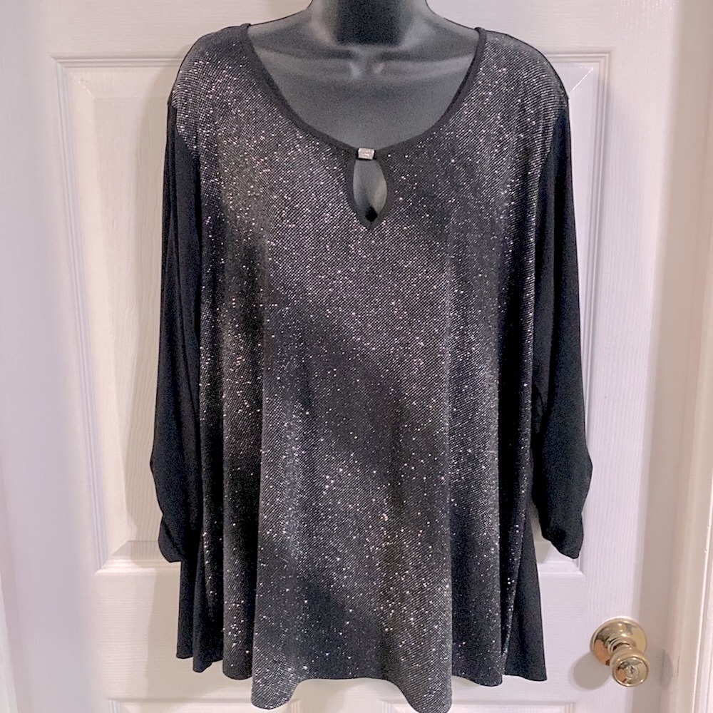Notations black, glittery top, size 3X Woman. NWT.